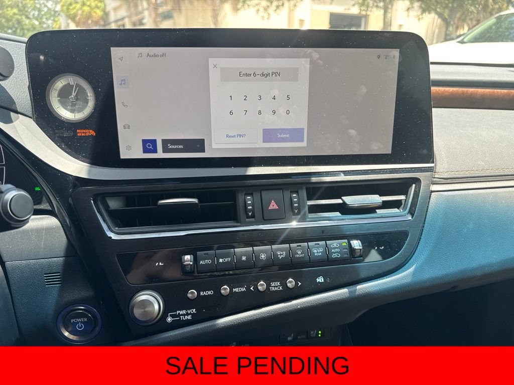Certified 2025 Lexus ES 300h w/ Premium Package FWD image 19