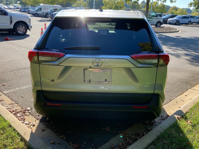 Used 2025 Toyota RAV4 LE AWD/4WD image 29