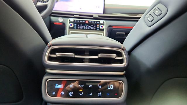 Used 2025 Genesis GV80 3.5T e-SC AWD/4WD image 53