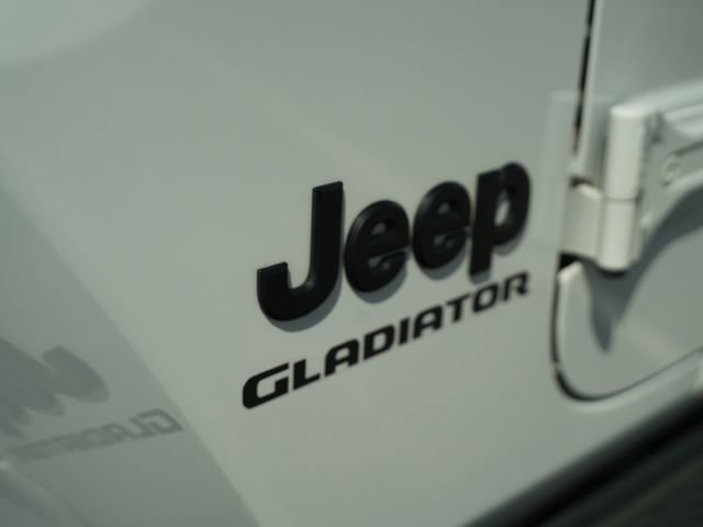 Used 2022 Jeep Gladiator Sport AWD/4WD image 42