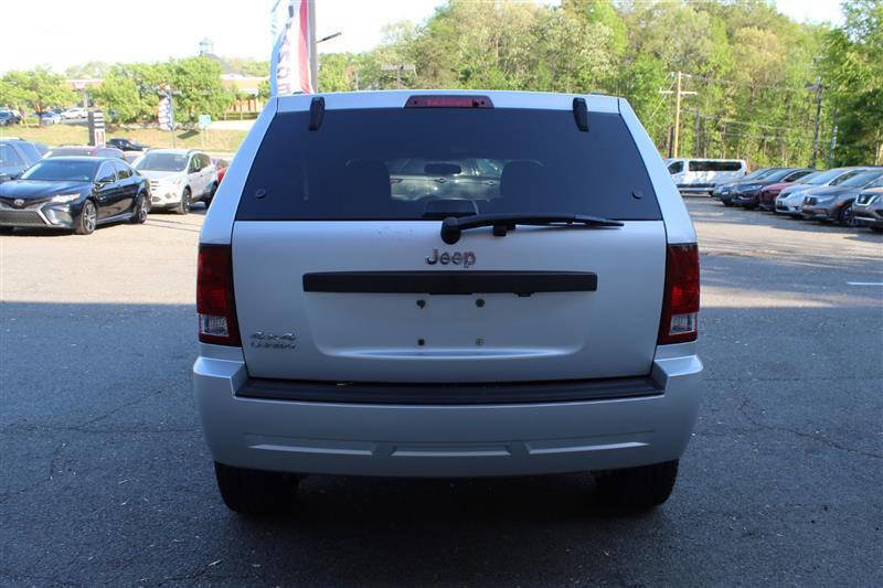 Used 2008 Jeep Grand Cherokee Laredo image 4