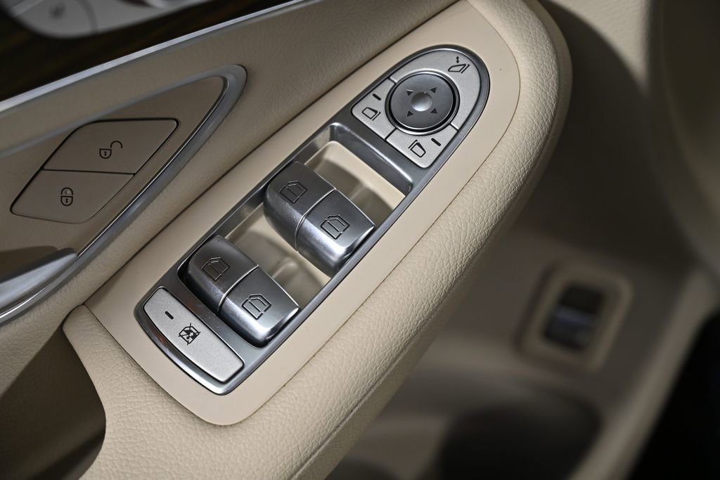 Used 2019 Mercedes-Benz GLC 300 GLC 300 image 21