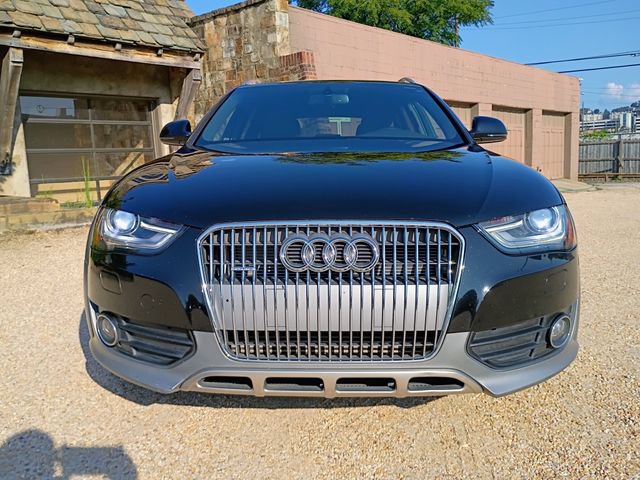 Used 2015 Audi A4 Premium Plus w/ Premium Plus Package AWD/4WD image 3
