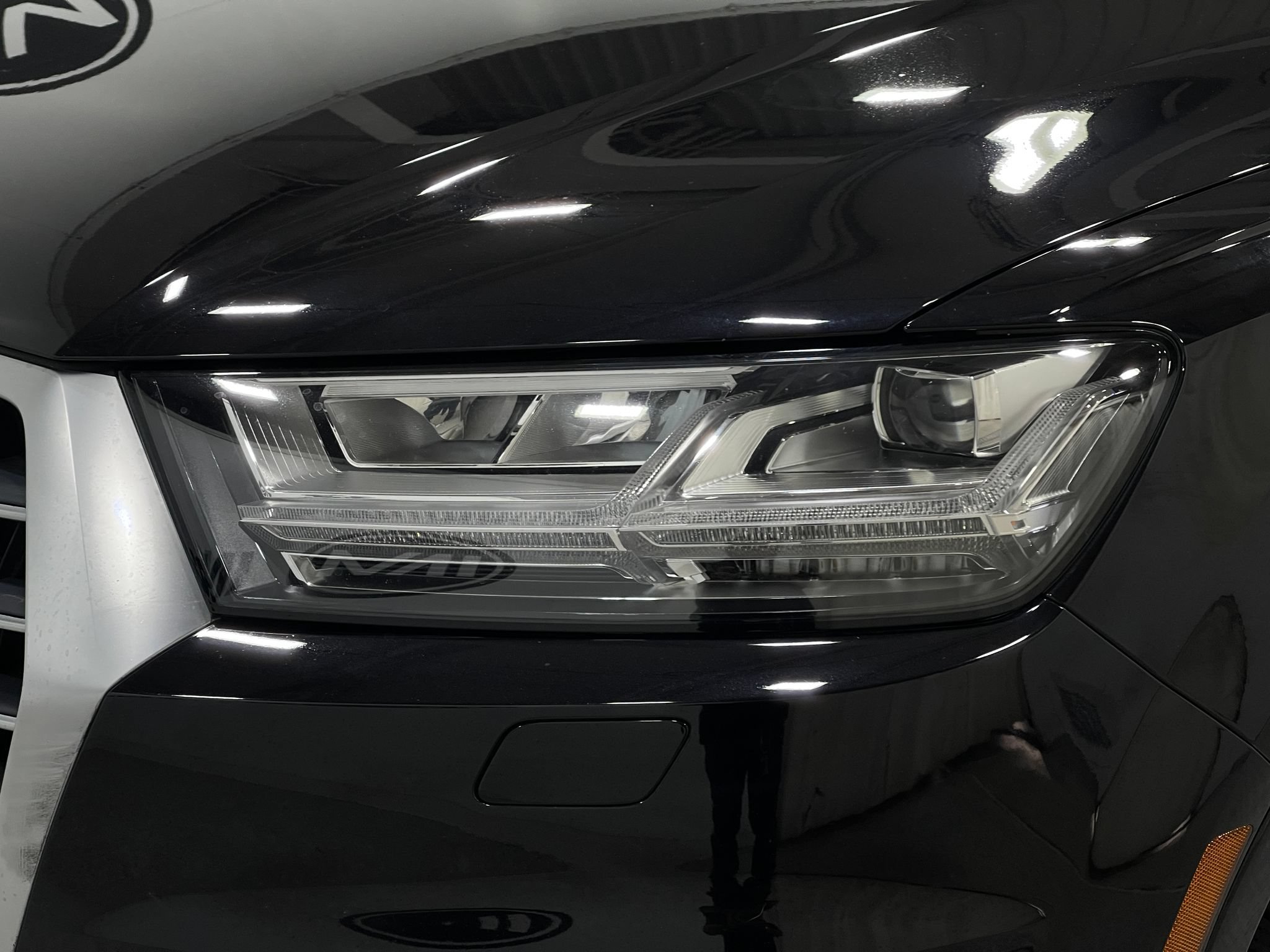 Used 2019 Audi Q7 3.0T Prestige AWD/4WD image 35