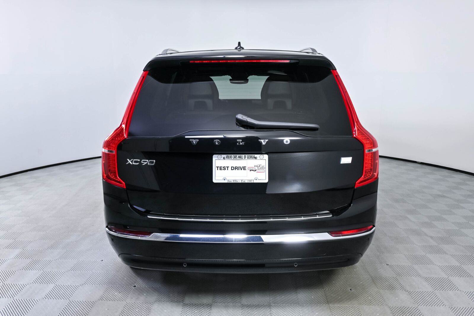 Certified 2024 Volvo XC90 T8 Plus w/ Protection Package Premier AWD/4WD image 28