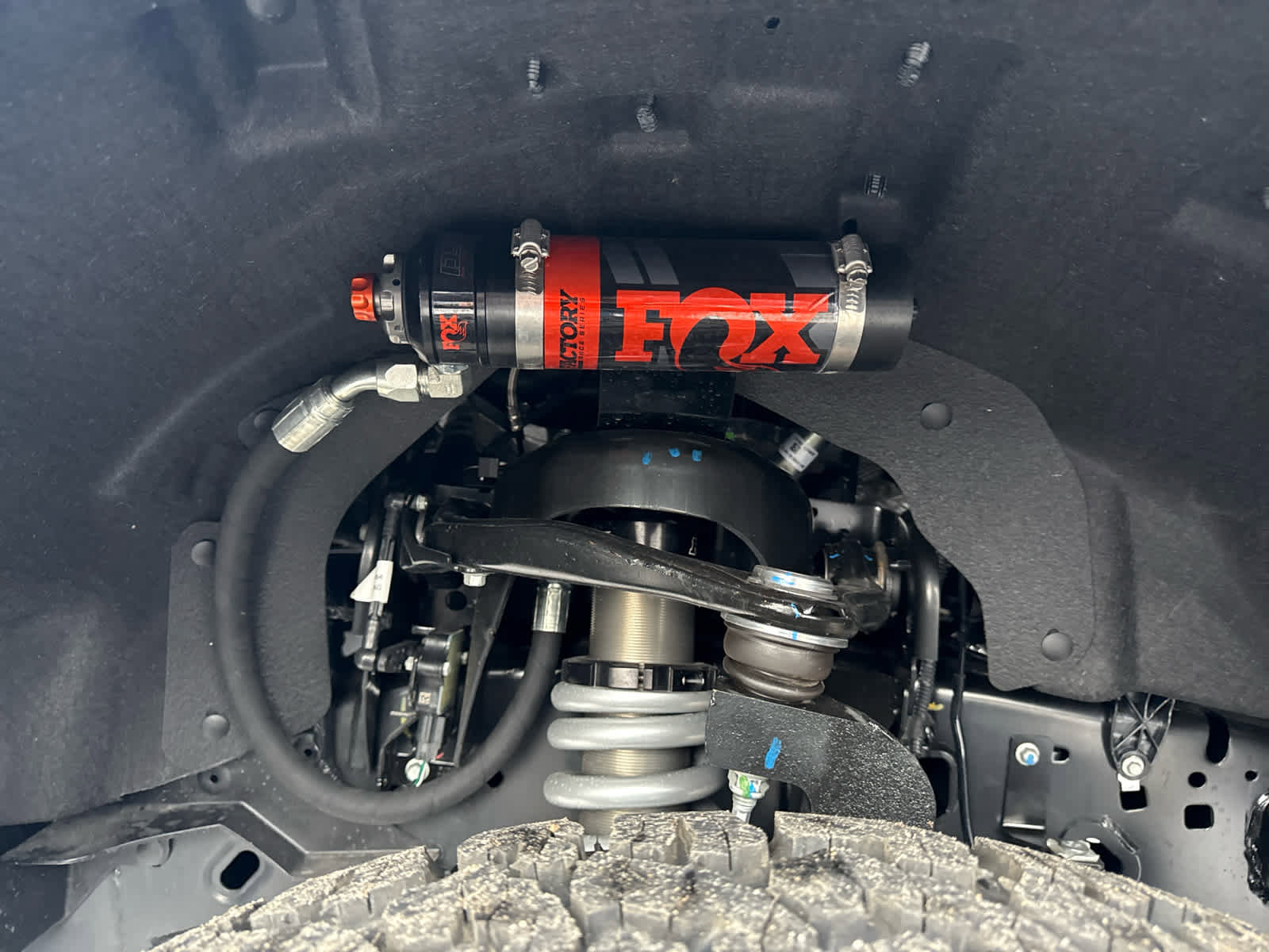 New 2025 Ford F150 Lariat w/ Equipment Group 502A High image 45