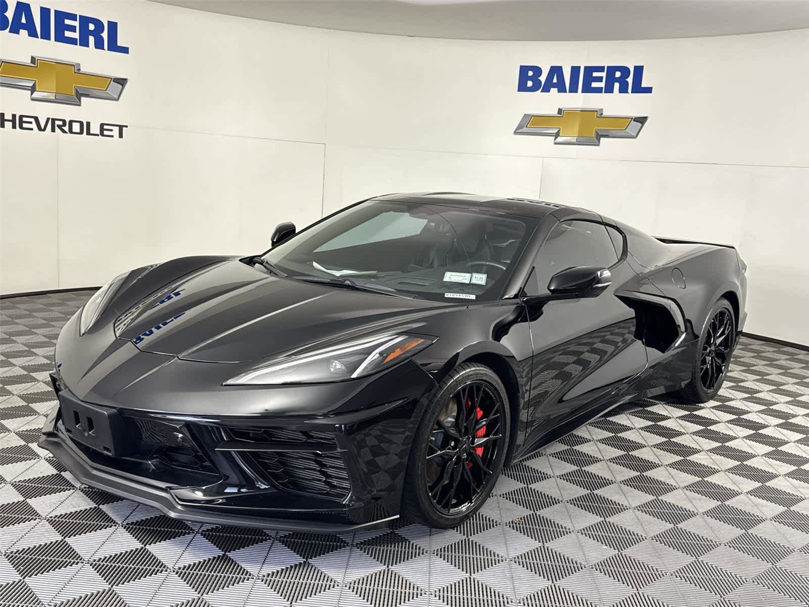 Used 2023 Chevrolet Corvette Stingray Preferred Cpe w/ Z51 Performance Package RWD image 1