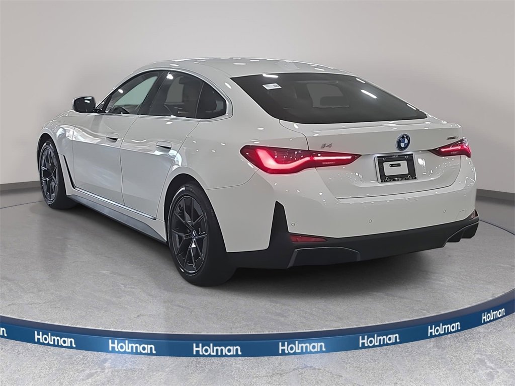Used 2024 BMW i4 eDrive35 image 7