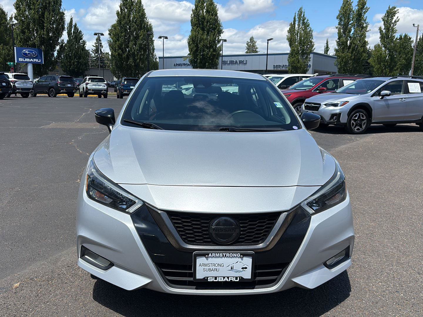 Used 2020 Nissan Versa SR FWD image 10