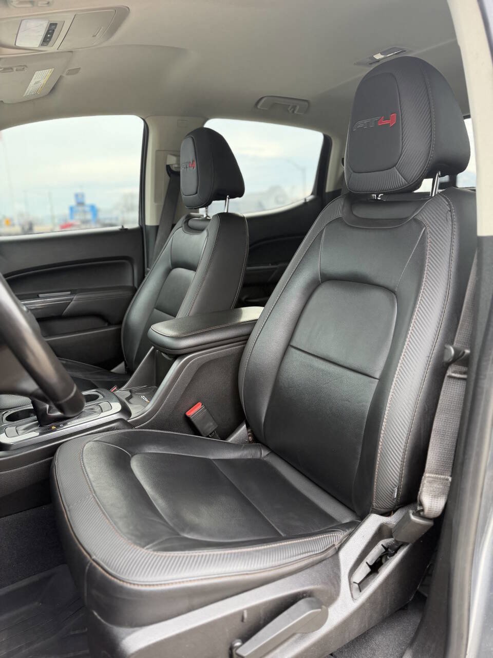 Used 2021 GMC Canyon AT4 image 12