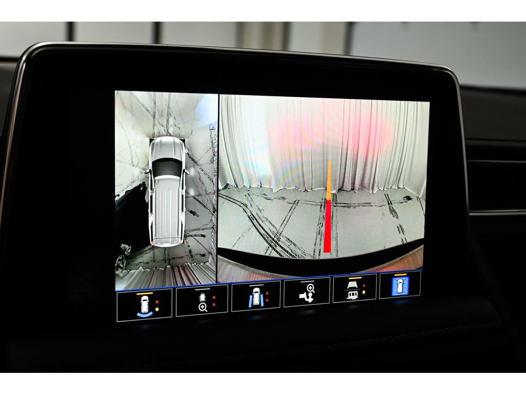 Used 2022 GMC Yukon SLT w/ SLT Luxury Package AWD/4WD image 48