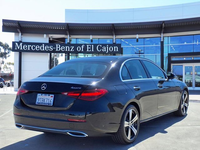 Used 2025 Mercedes-Benz C 300 4MATIC Sedan image 3