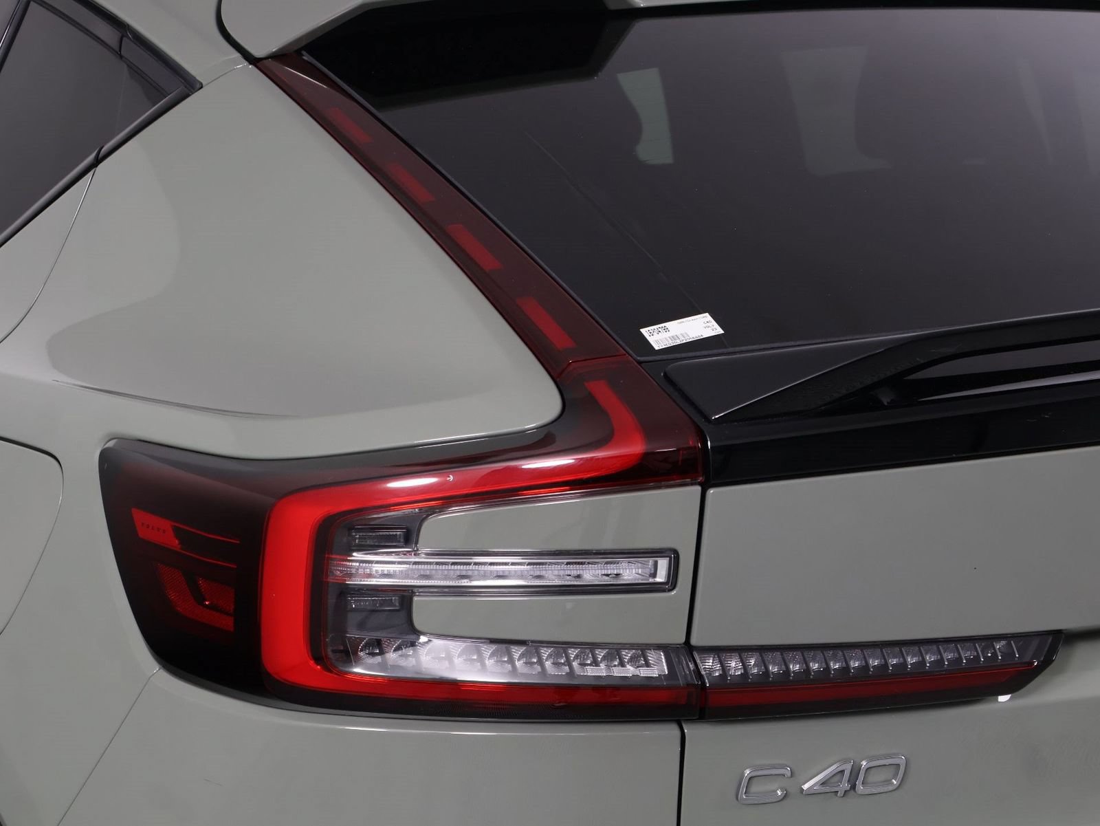 Used 2023 Volvo C40 P8 Recharge Plus w/ Protection Package Premier AWD/4WD image 18