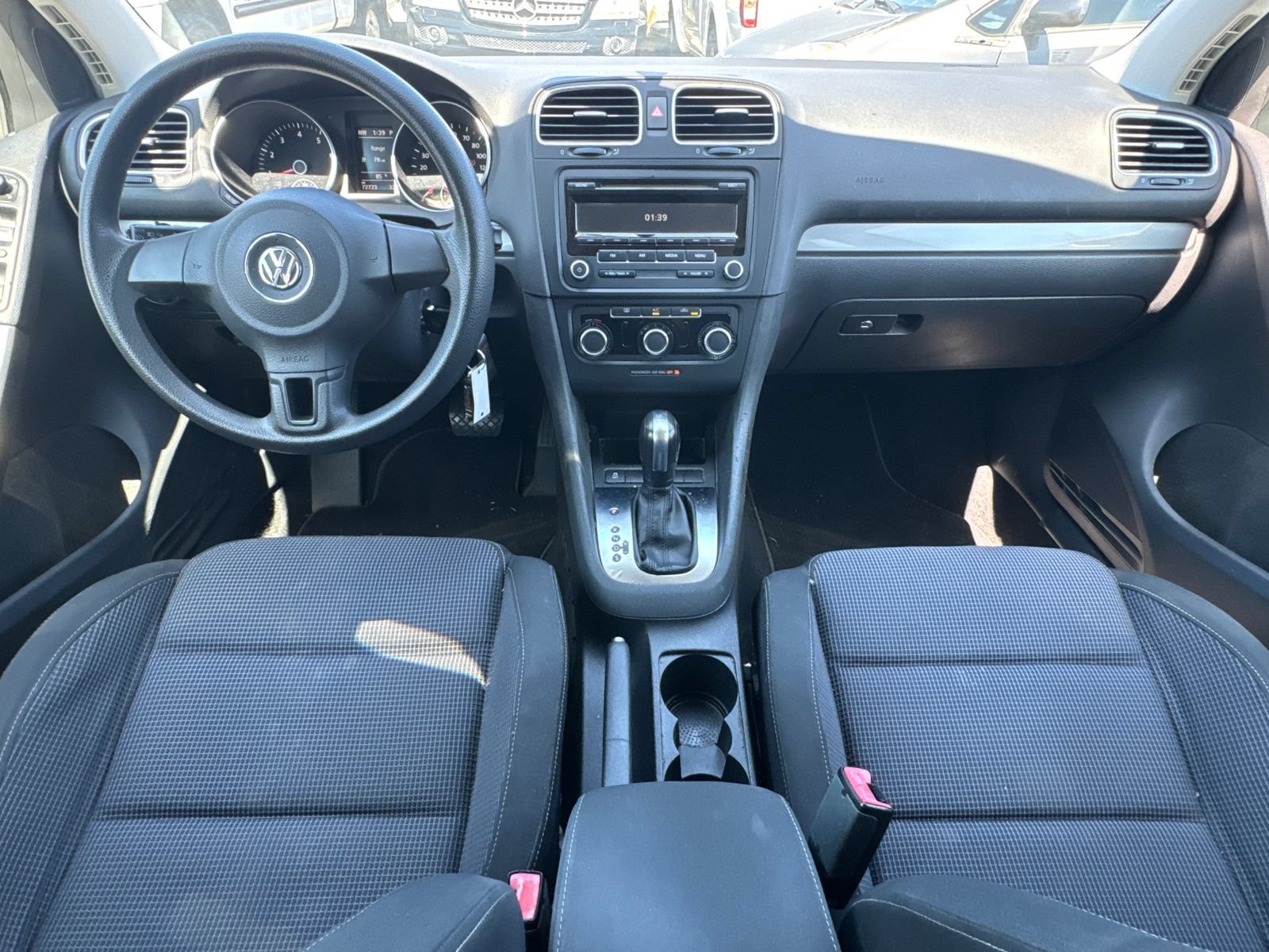 Used 2013 Volkswagen Golf 4-Door FWD image 12
