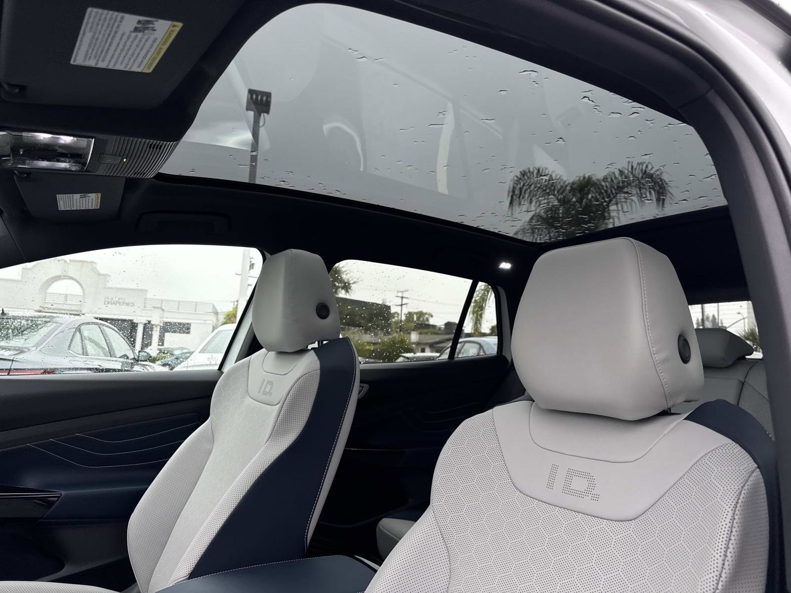 New 2025 Volkswagen ID.4 Pro S image 19