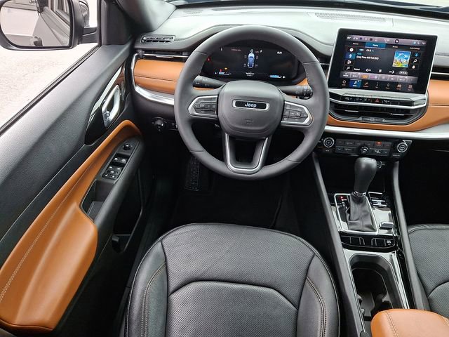 Used 2024 Jeep Compass Limited w/ Elite Group AWD/4WD image 11