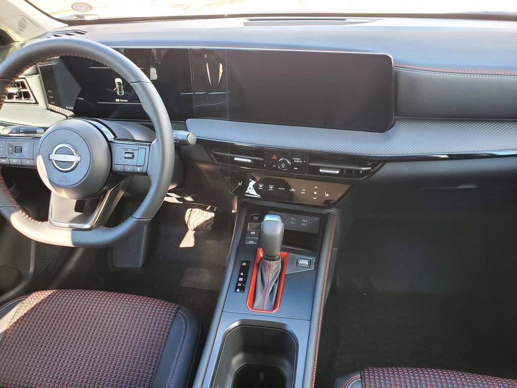 New 2026 Nissan Kicks SR w/ Cold Weather Package image 12