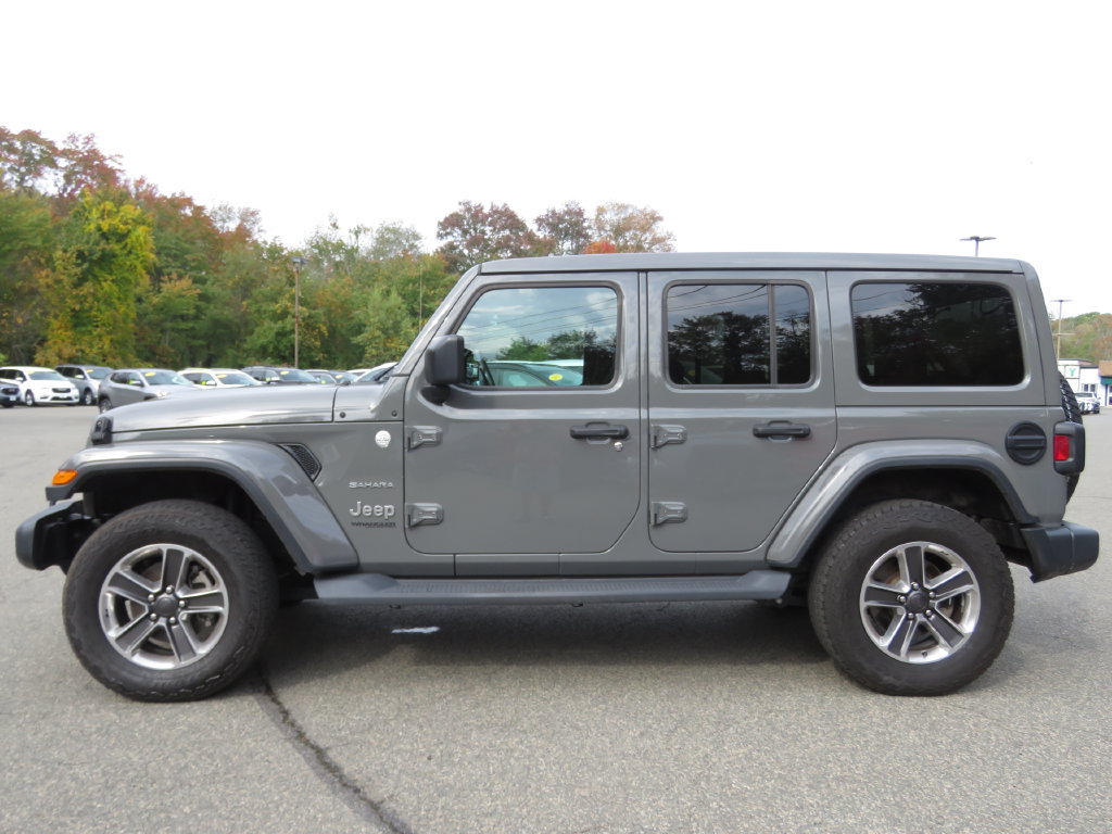 Used 2020 Jeep Wrangler Unlimited Sahara w/ Cold Weather Group AWD/4WD image 8