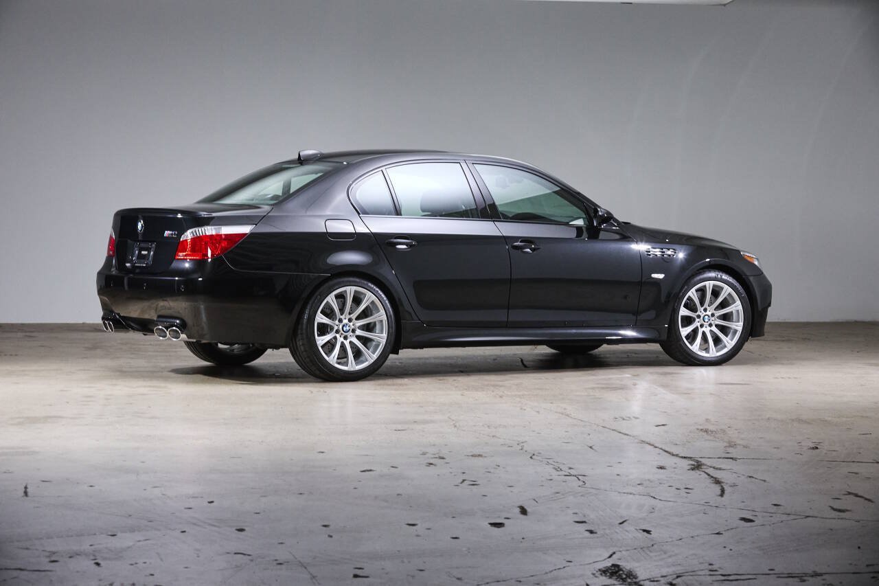 Used 2006 BMW M5 RWD image 7