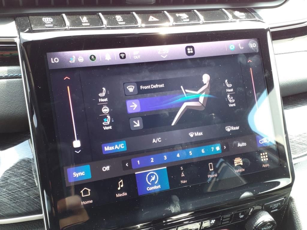 New 2023 Jeep Grand Cherokee Trailhawk w/ Advanced Protech Group II image 6