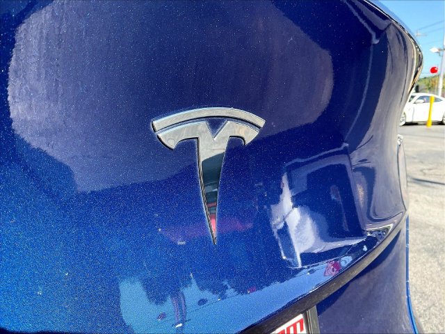 Used 2024 Tesla Model Y Long Range RWD image 26