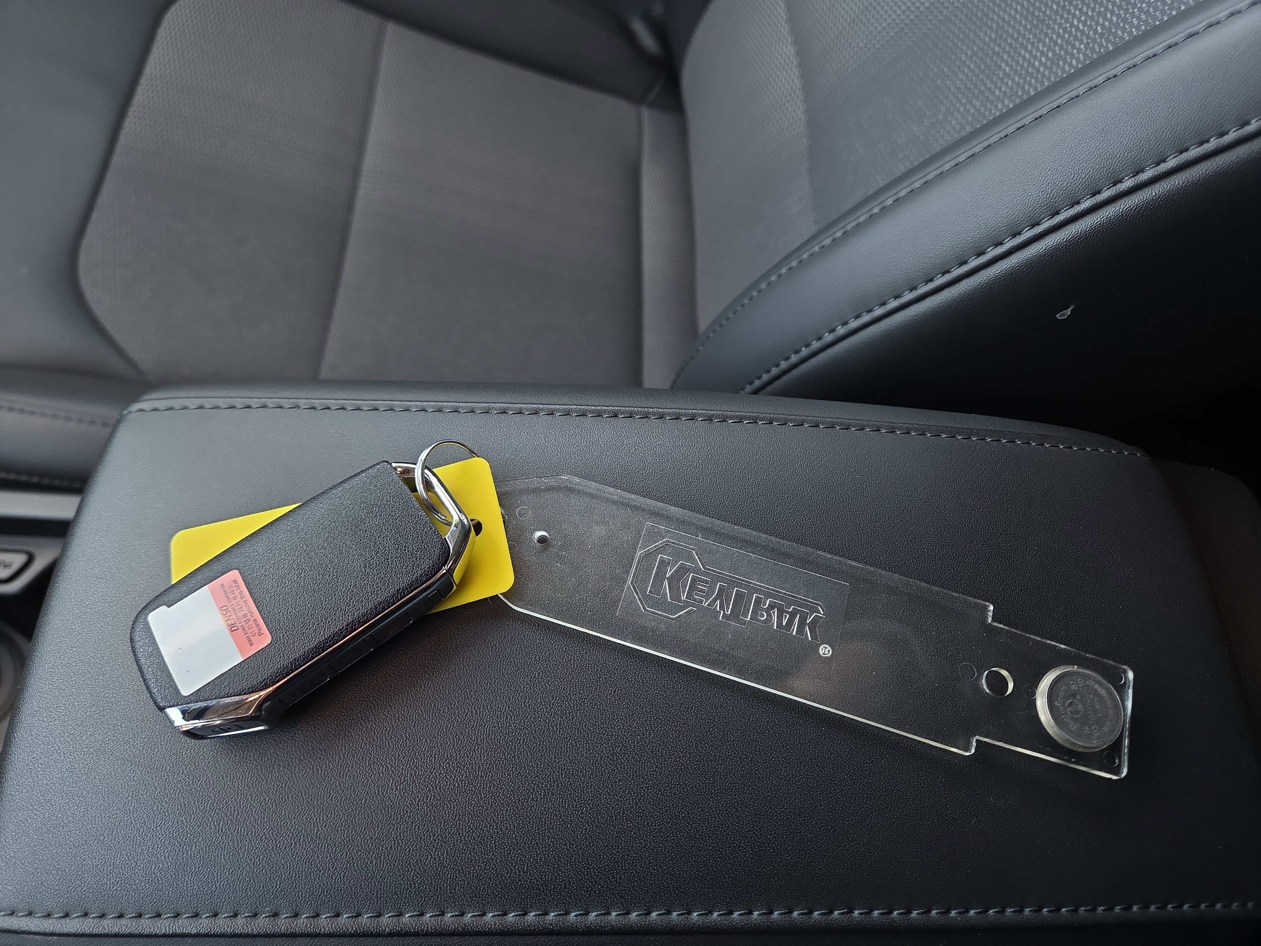 Used 2024 Kia Niro EX w/ EX Cold Weather Package image 29