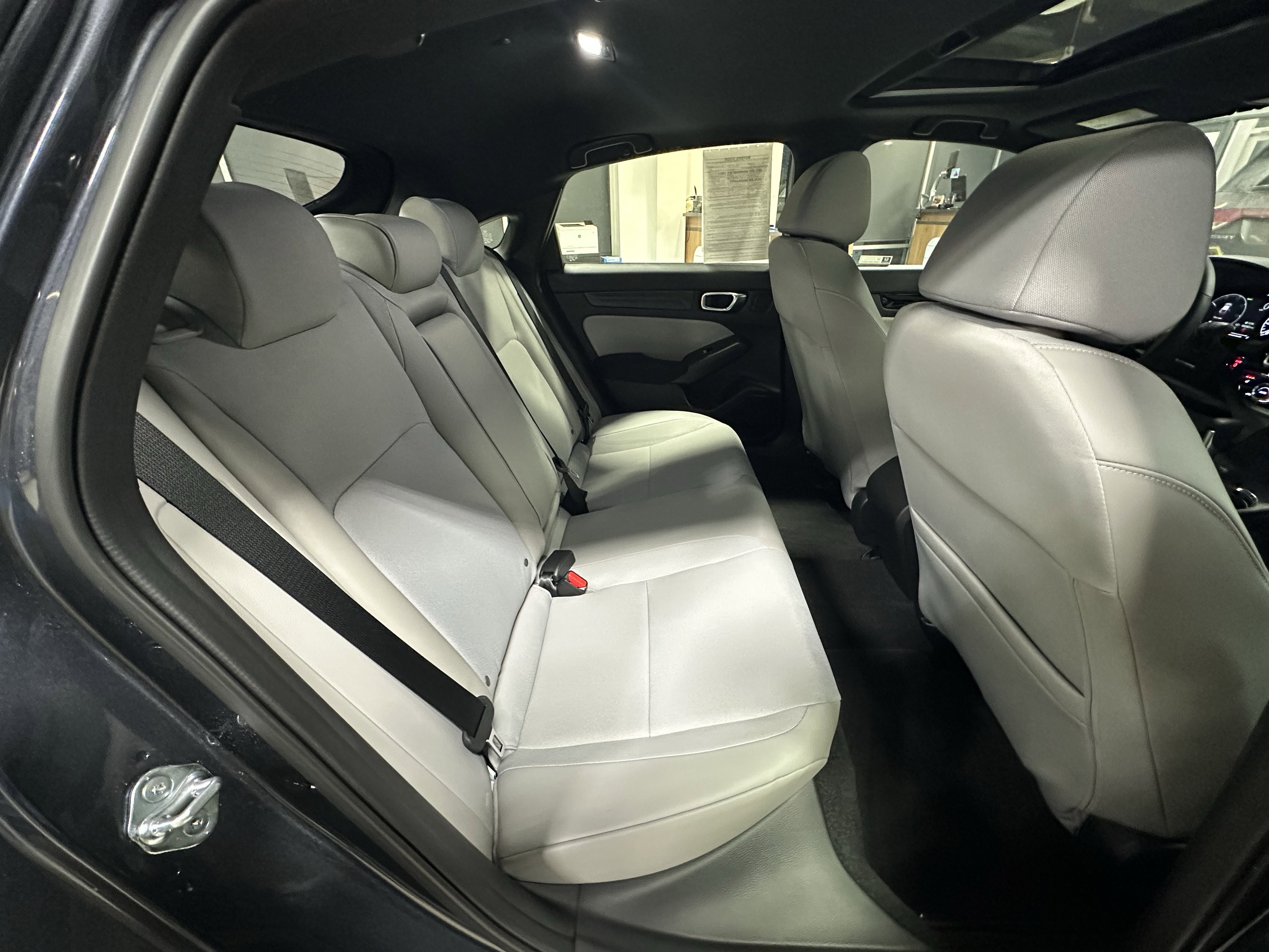 Used 2025 Honda Civic Sport image 18