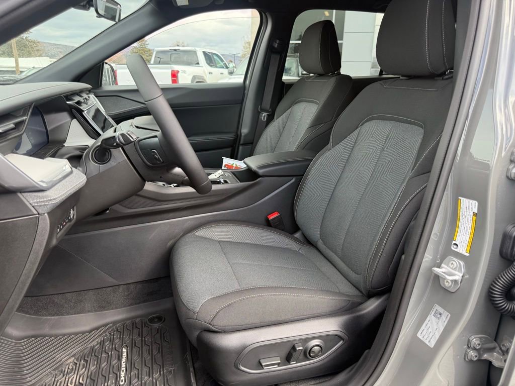 New 2026 Jeep Cherokee Laredo AWD/4WD image 13