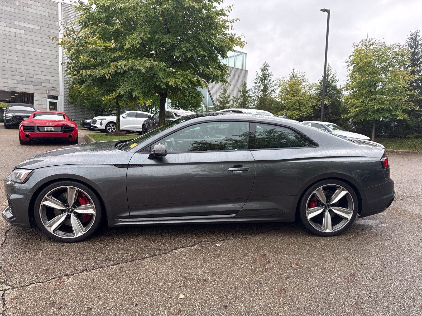 Used 2019 Audi RS 5 w/ Black Optic Carbon Package AWD/4WD image 2