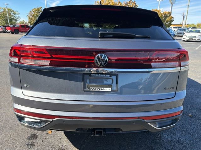 Used 2024 Volkswagen Atlas Cross Sport SE image 9