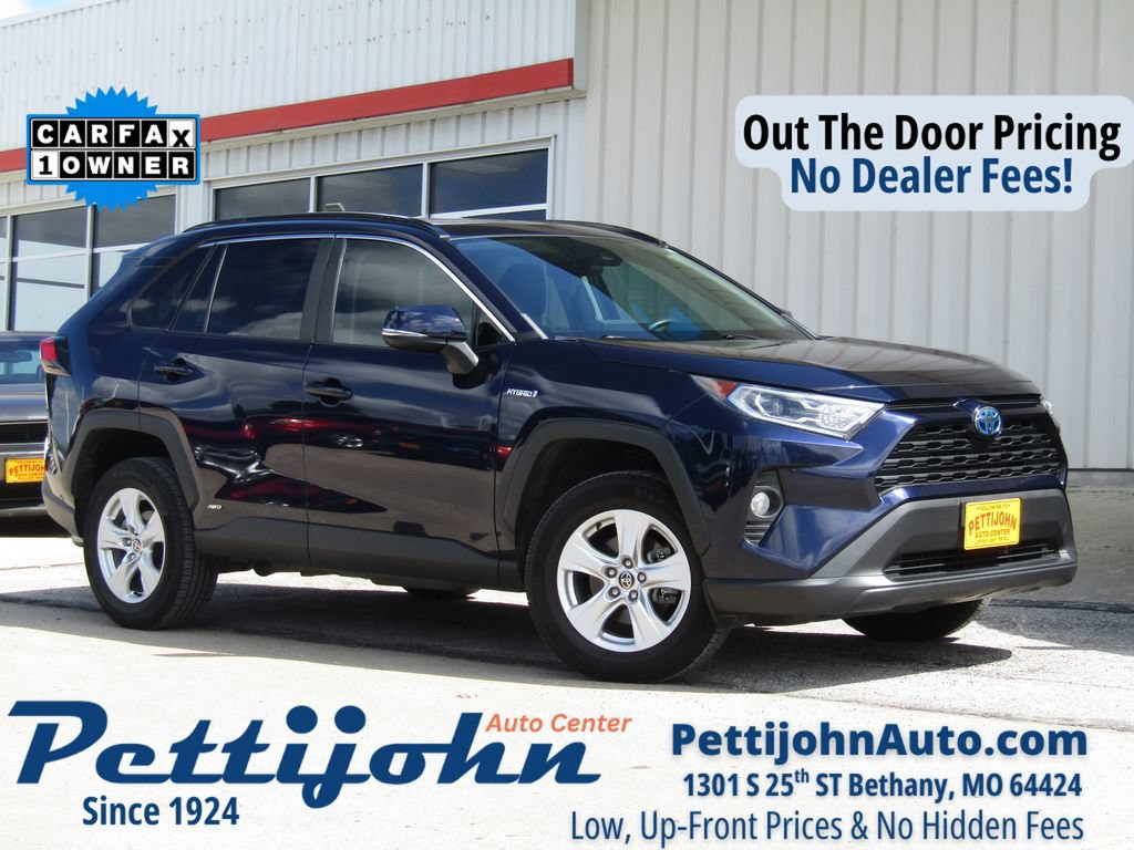 Used 2021 Toyota RAV4 XLE w/ Convenience Package AWD/4WD image 1
