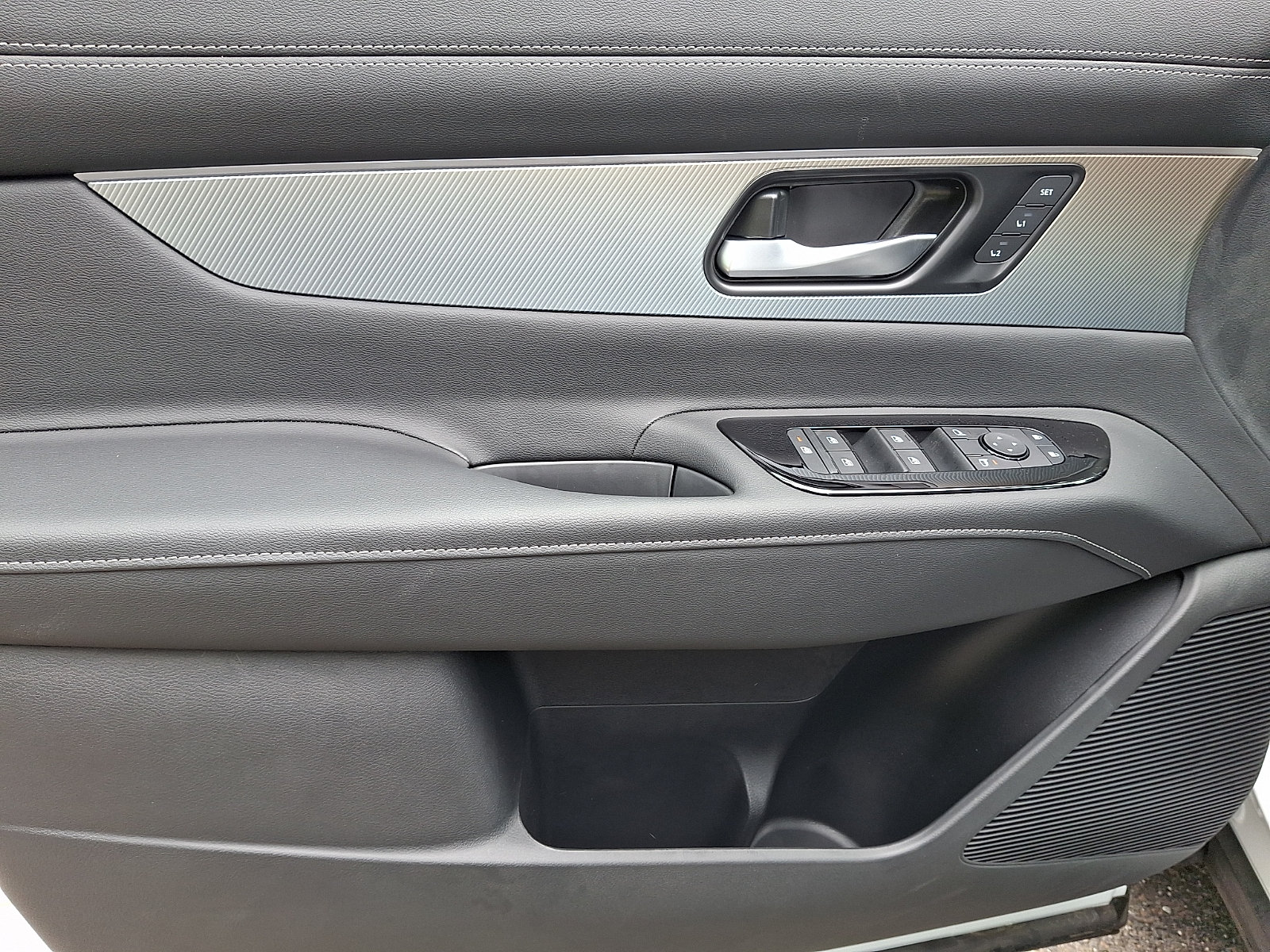 New 2026 Nissan Murano SL AWD/4WD image 10