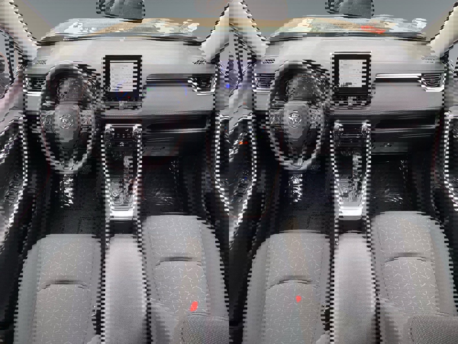 Used 2025 Toyota RAV4 XLE image 10