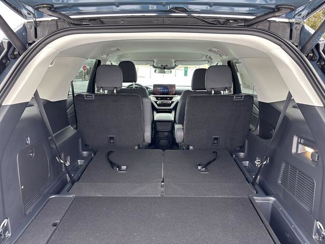 New 2025 Ford Explorer Active image 17