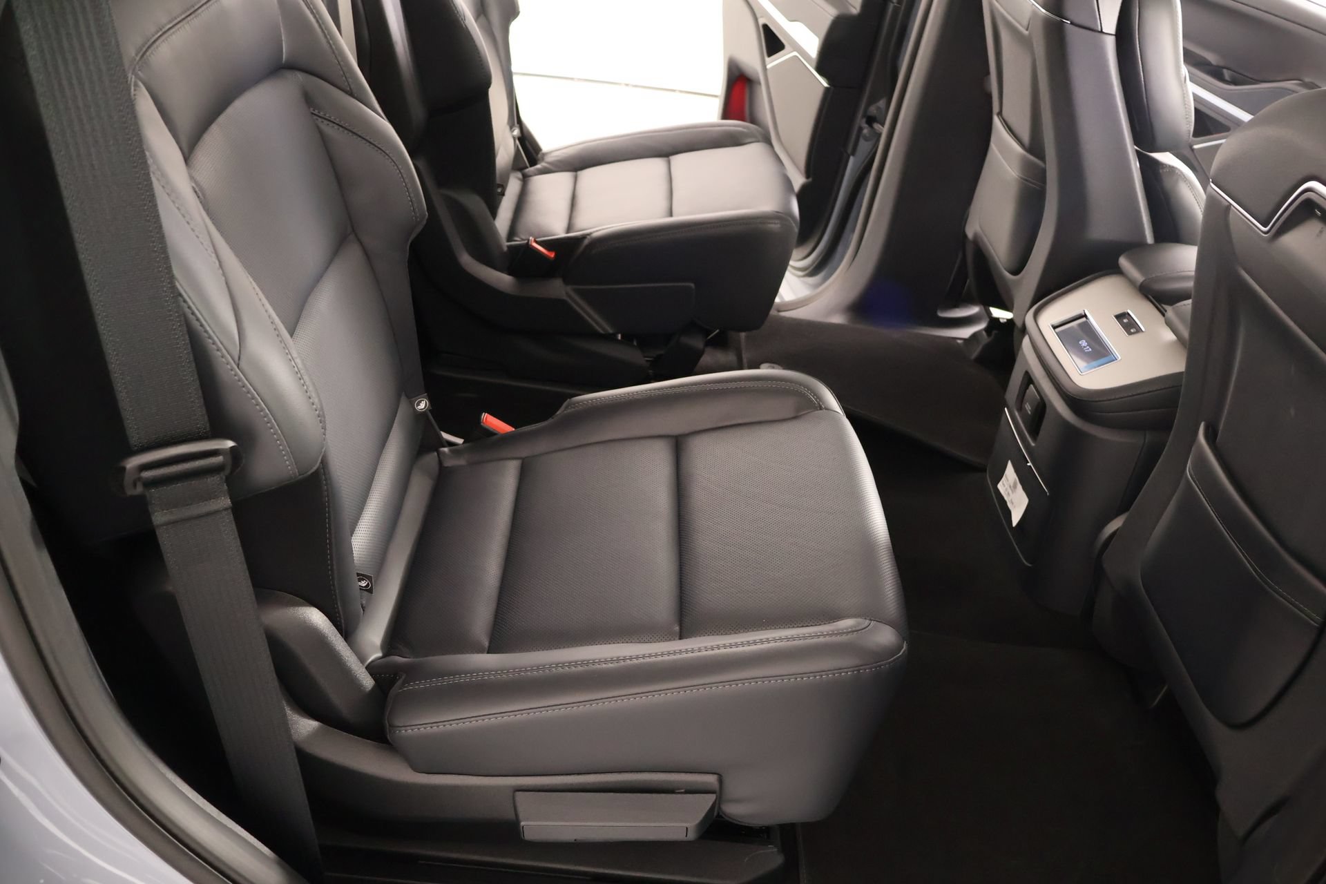 New 2025 Lincoln Navigator Reserve AWD/4WD image 15