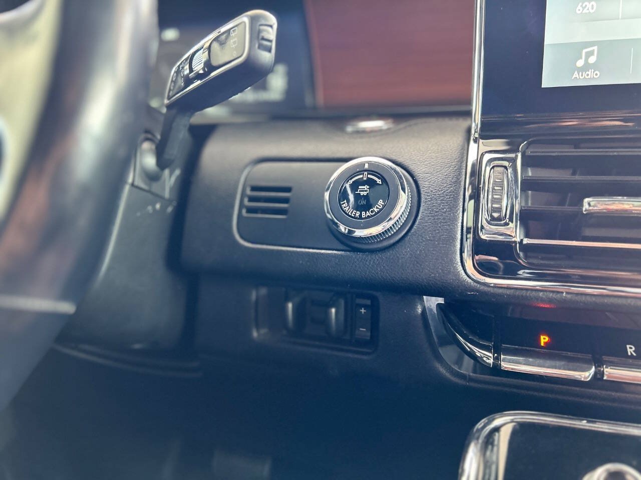 Used 2018 Lincoln Navigator L Reserve w/ Technology Package AWD/4WD image 98