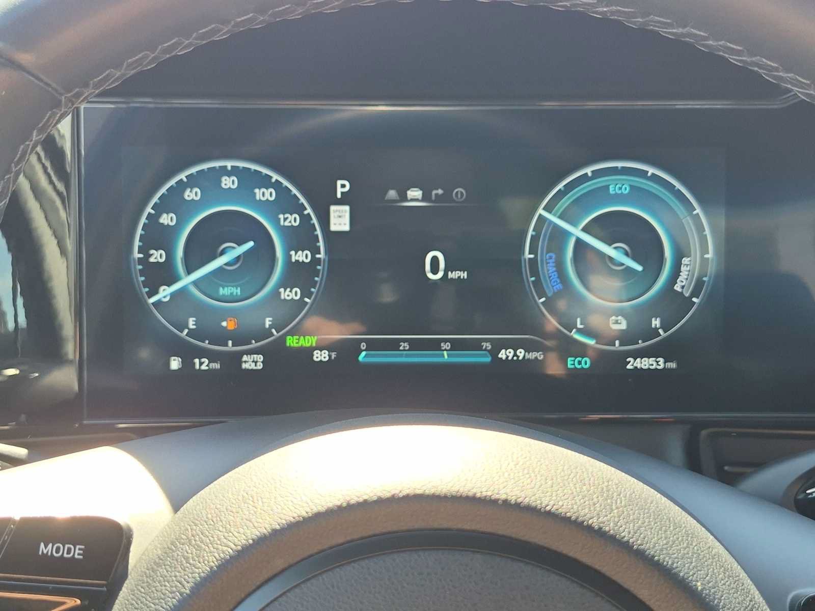 Used 2025 Hyundai Elantra SEL FWD image 31
