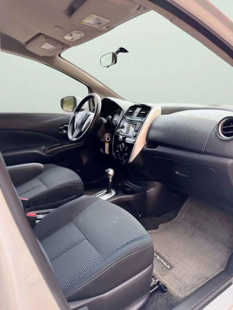 Used 2016 Nissan Versa Note SV image 20