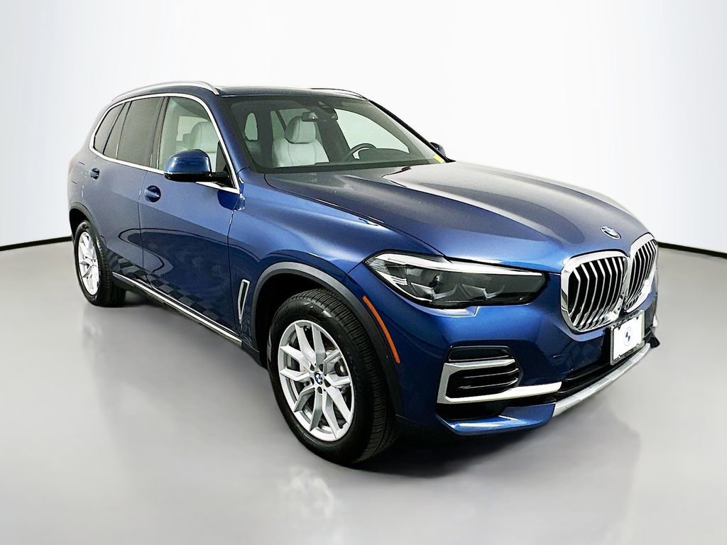 Used 2023 BMW X5 xDrive40i w/ Premium Package image 3