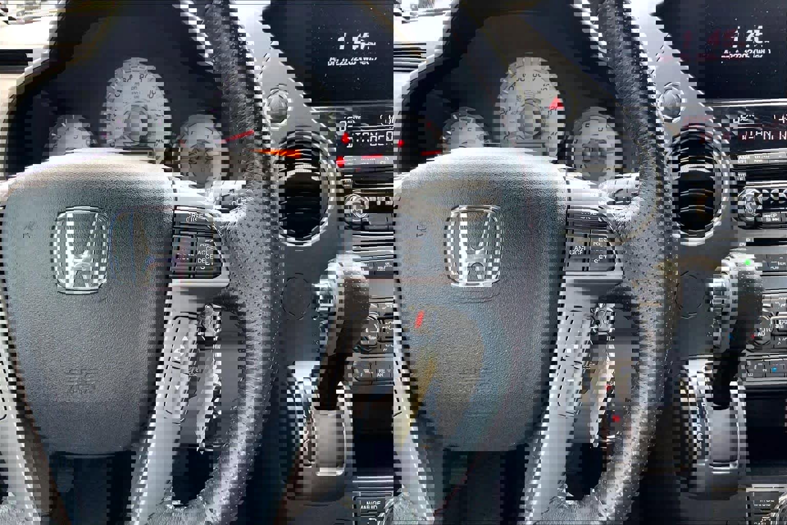 Used 2015 Honda Pilot Touring image 25