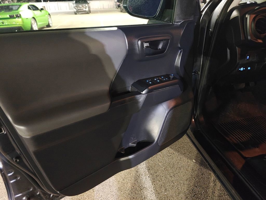 Used 2023 Toyota Tacoma SR image 6