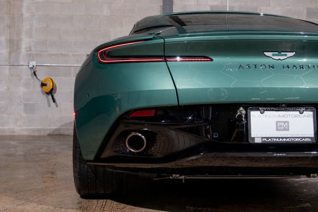 Used 2024 Aston Martin DB12 Coupe image 37