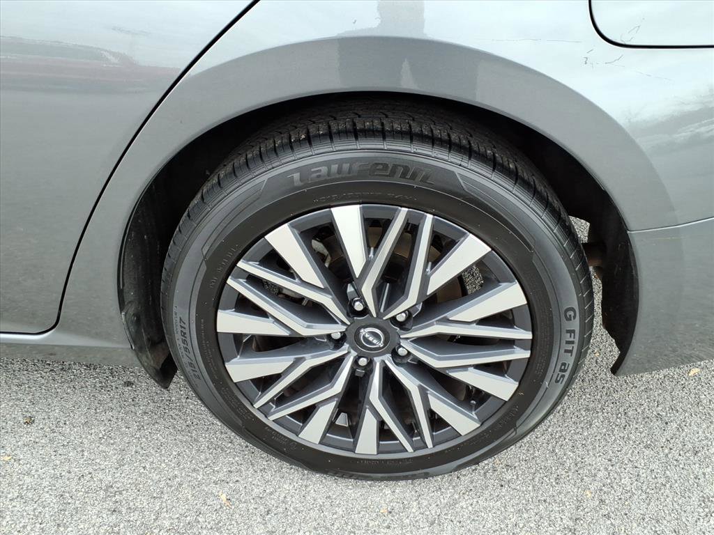 Certified 2023 Nissan Altima 2.5 SV image 4