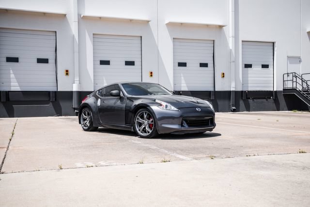 Used 2010 Nissan 370Z Touring w/ Sport Pkg RWD image 13
