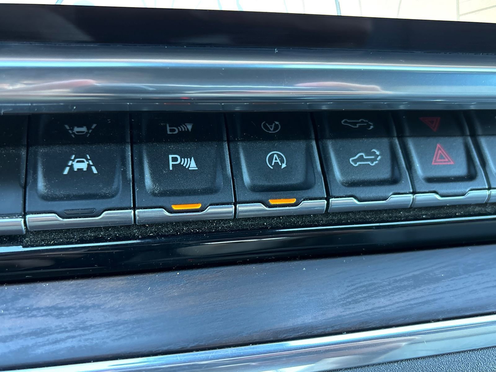 Used 2023 GMC Sierra 1500 SLT w/ SLT Premium Plus Package image 9