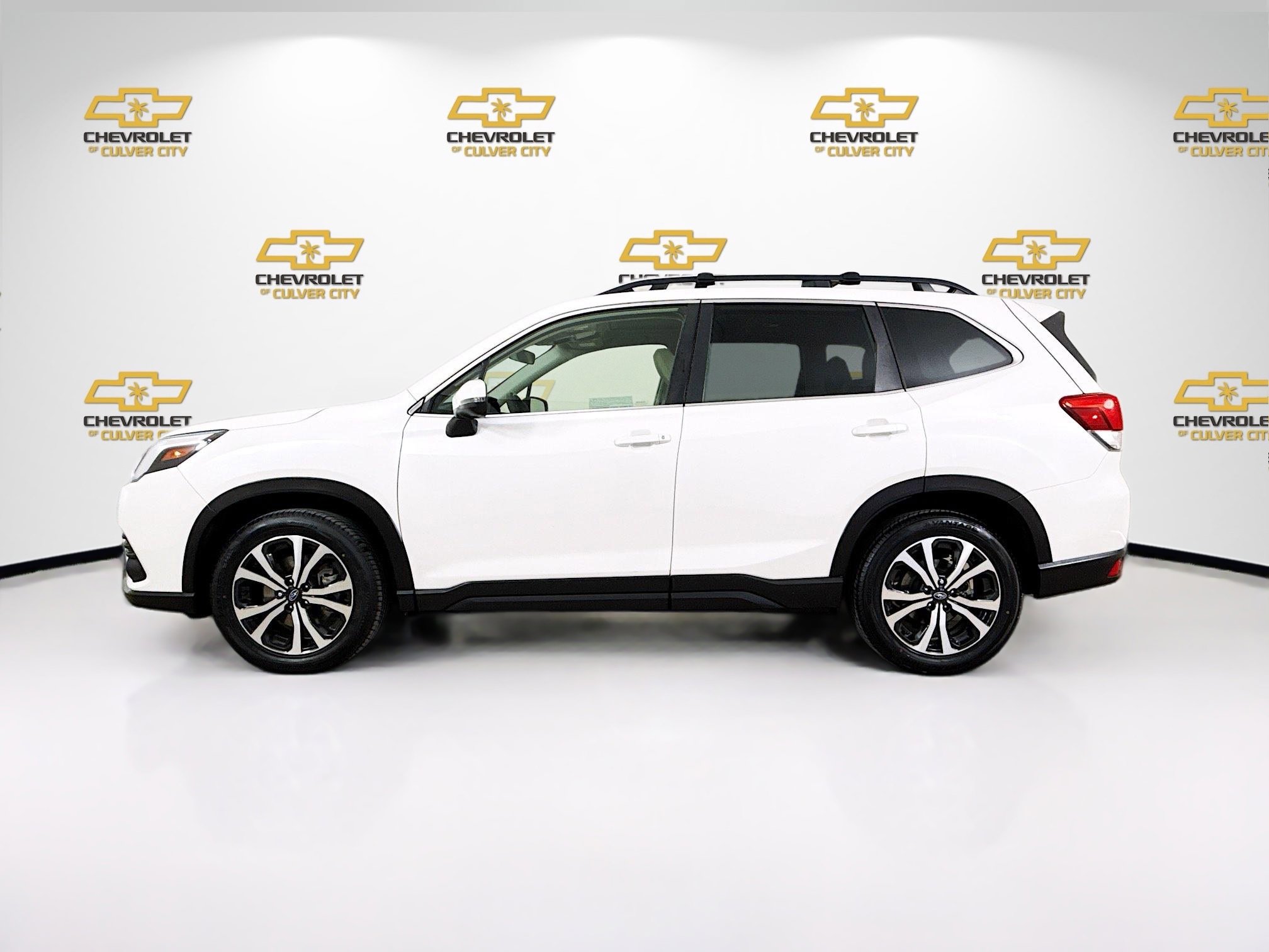 Used 2023 Subaru Forester Limited AWD/4WD image 4