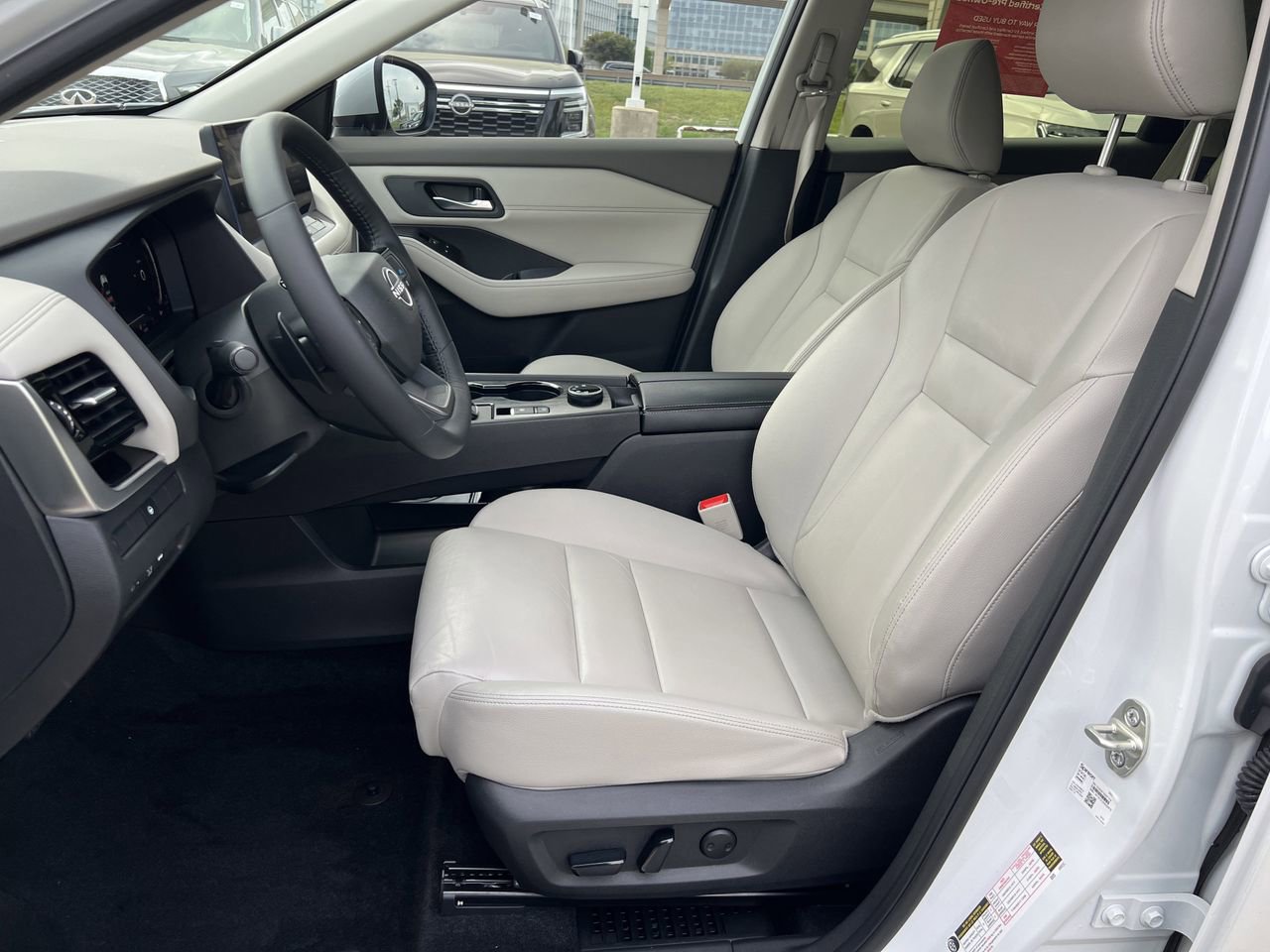 Certified 2025 Nissan Rogue SL image 19