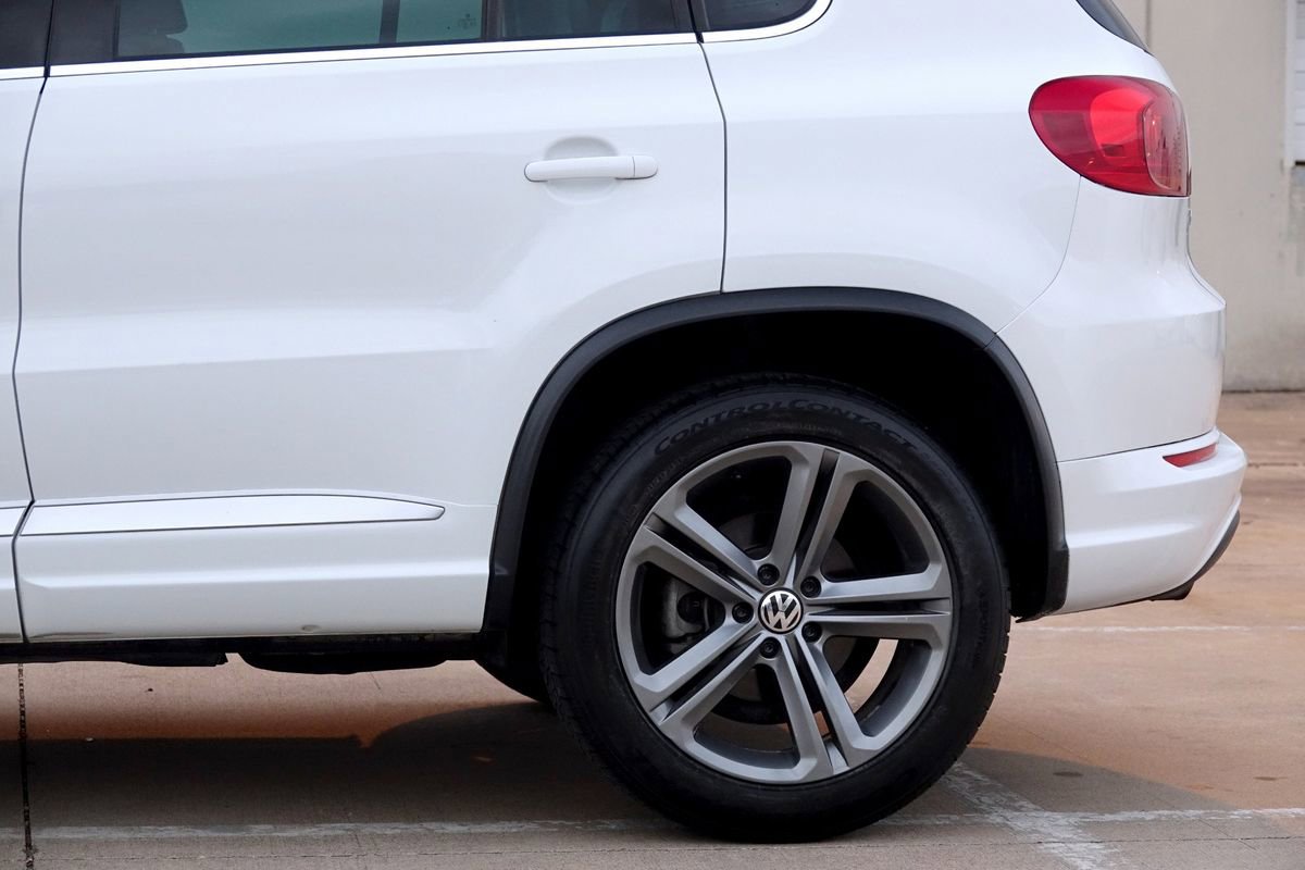 Used 2017 Volkswagen Tiguan Sport image 24