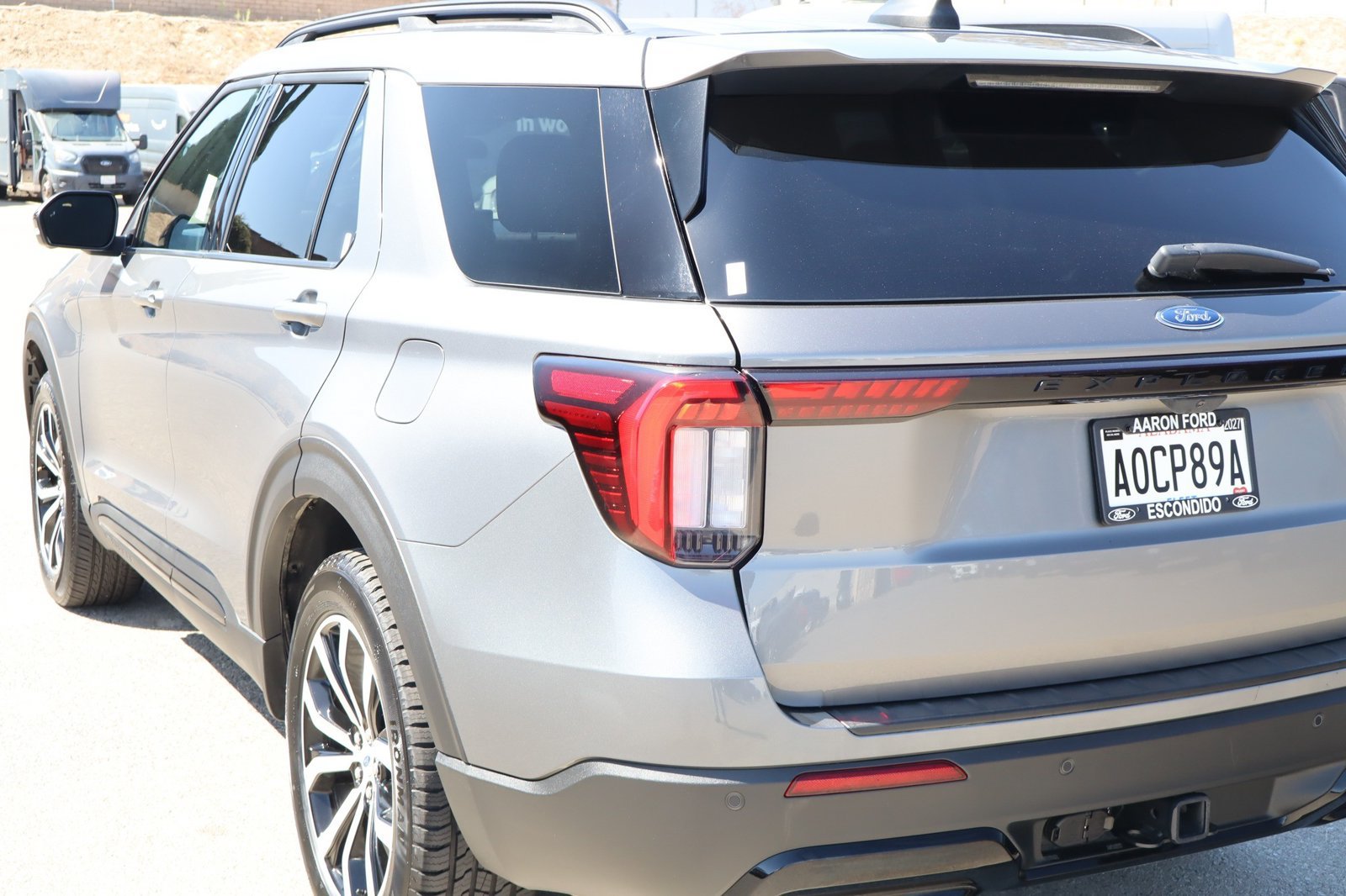 Used 2025 Ford Explorer ST-Line AWD/4WD image 16