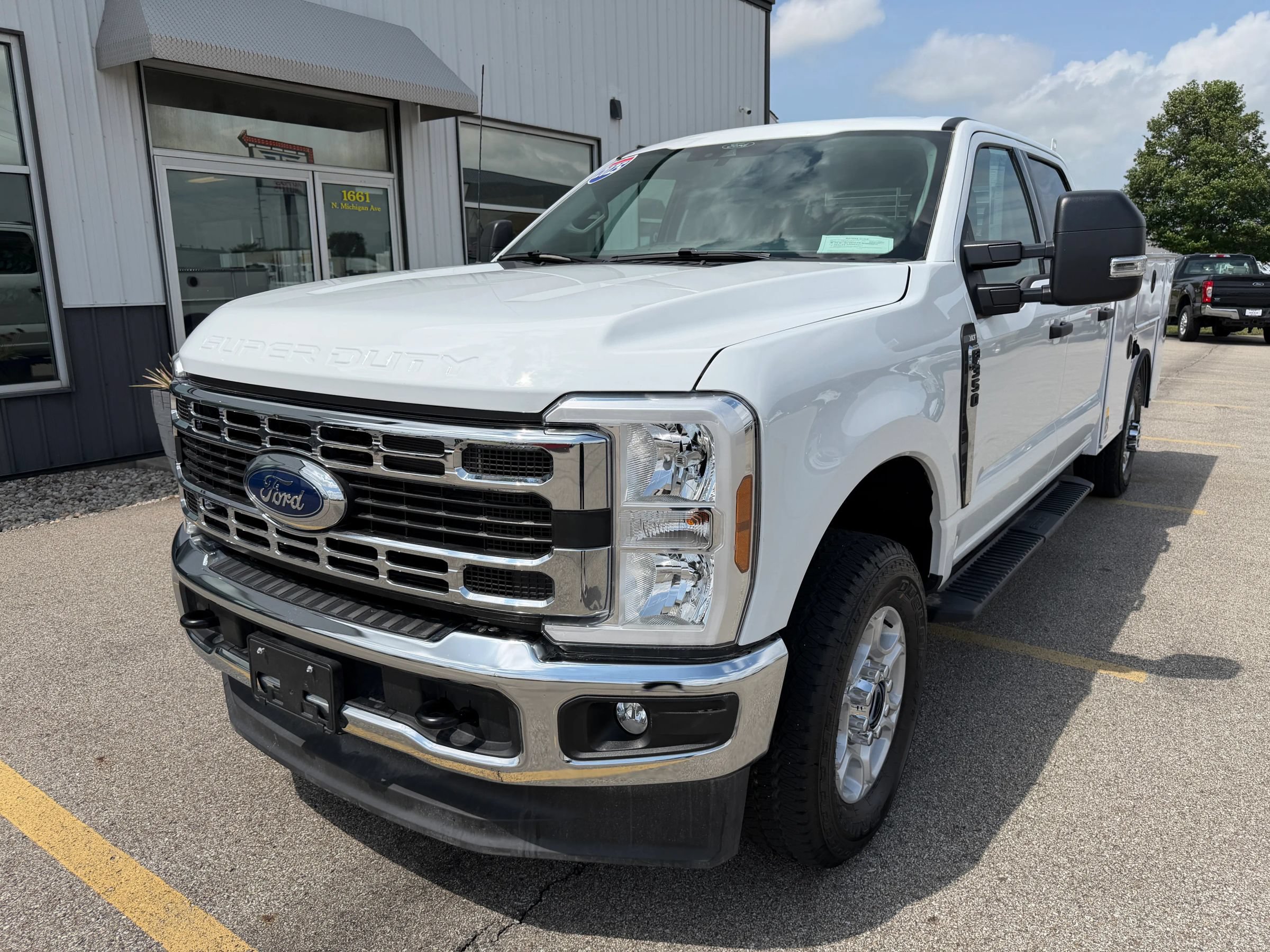 Used 2025 Ford F350 XLT AWD/4WD image 14